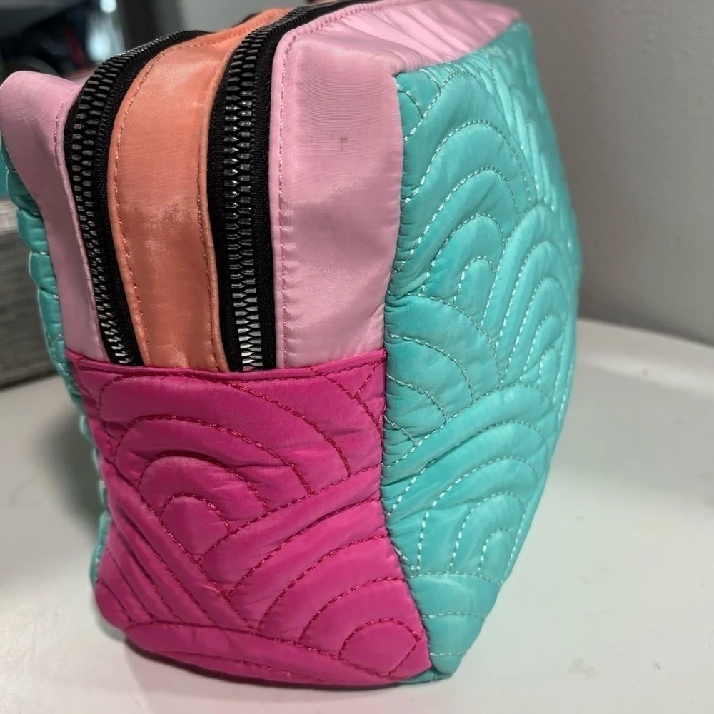 Betsey johnson weekender double zip make-up/toiletries bag